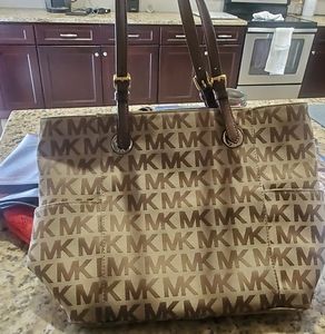 Michael Kors Signature Tote
